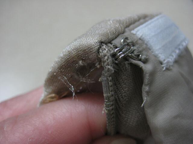 remove stitching in zipper